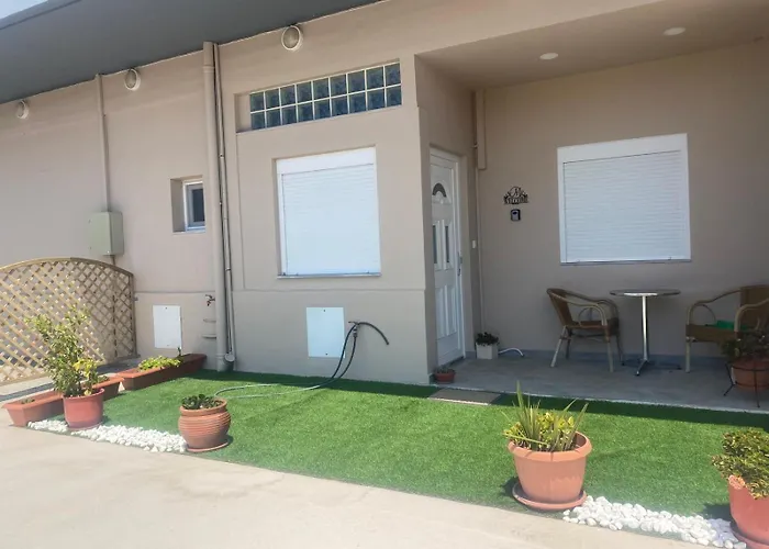 بيت للعطل Mariaggela's Little House *