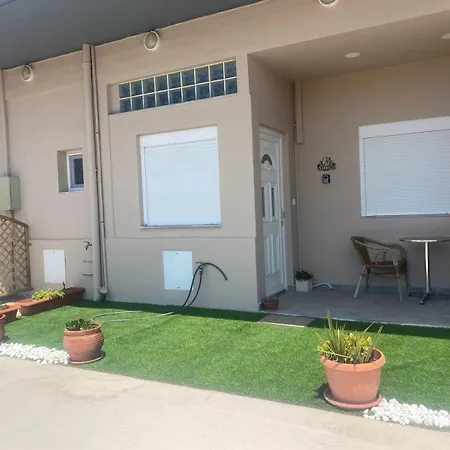 Dom wakacyjny Mariaggela's Little House *