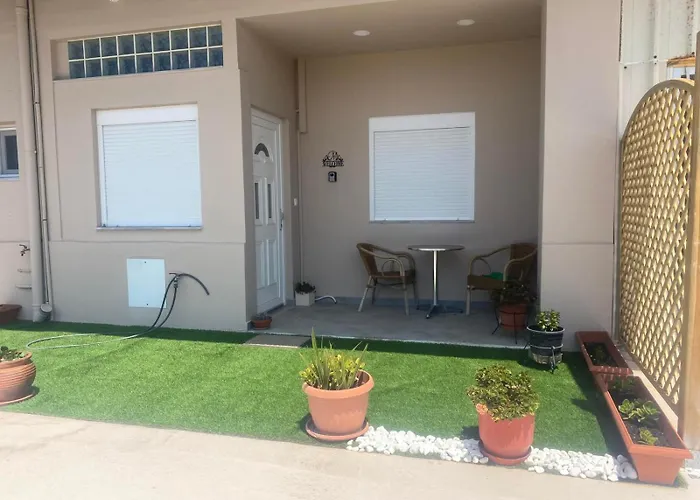 Mariaggela's Little House